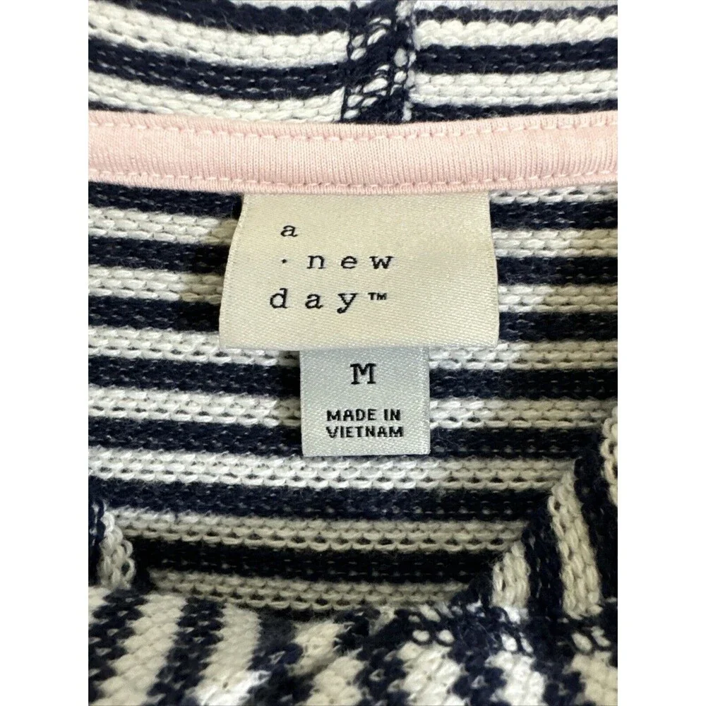 Women’s Striped Knit Hoodie Sweaters Size M Pullover Long Sleeve Casual Tie Neck